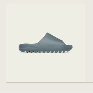 Yeezy Grey Slides
